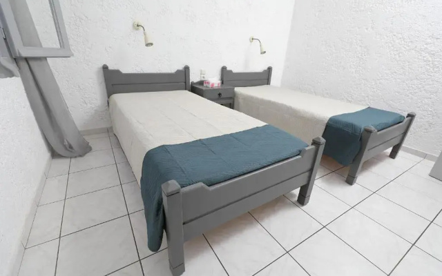 Maria Hotel Apartments and Studios