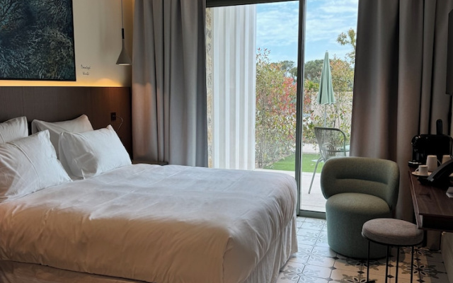 Hotel Le Chateau Rose
