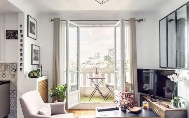 Modern Guy Moquet Citycosy