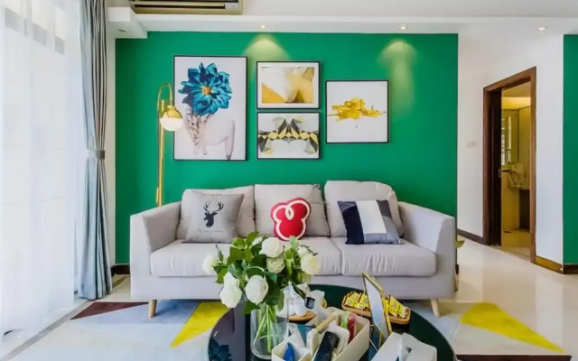 Locals Boutique Apartment Huafa Plaza 16
