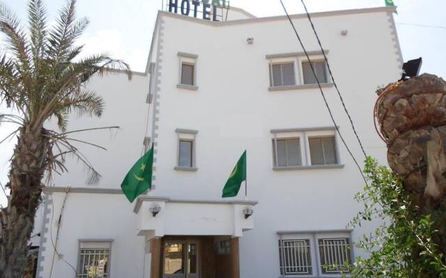 Holiday Hotel in Nouakchott, Mauritania from 108$, photos, reviews - zenhotels.com hotel front