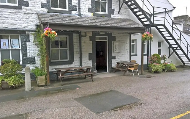 Black Bull Hotel
