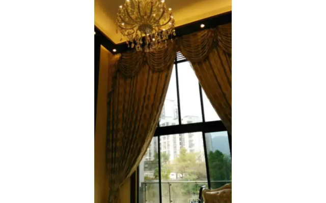 Moon River Lake View Villa