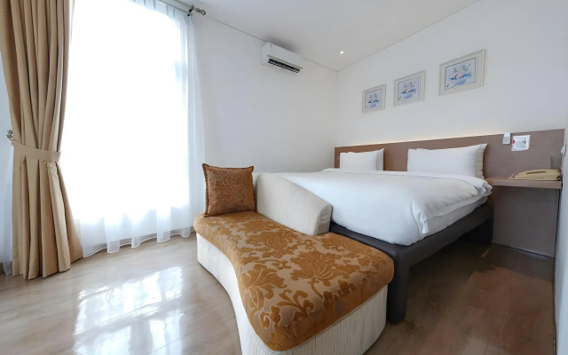 Heef Hotel Pasar Baru