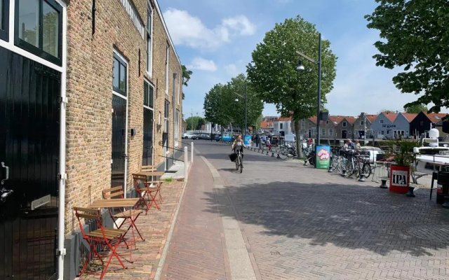 Pakhuis aan de Haven - stuurboord
