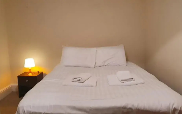 4 Bedroom Townhouse + Parking