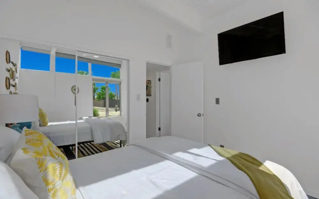 Alexander Social House Five Bedroom House