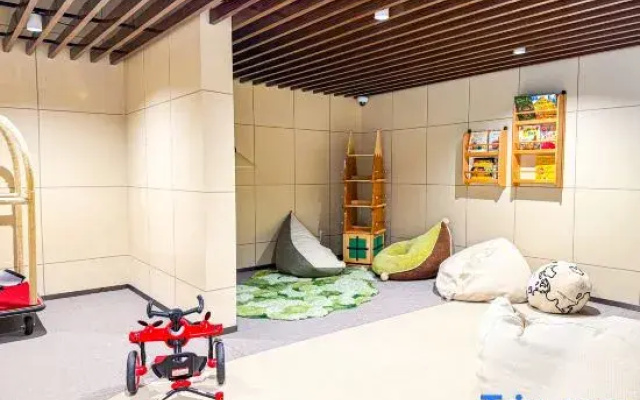 High-End Serviced Apartment (Shanghai Gubei Wuzhong Road)