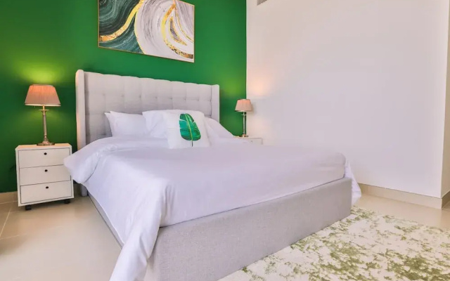 Luxury Marina View 2BR Flats Dubai by Belvilla