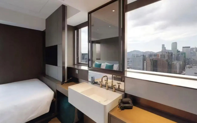 WAKE Concept Hotel
