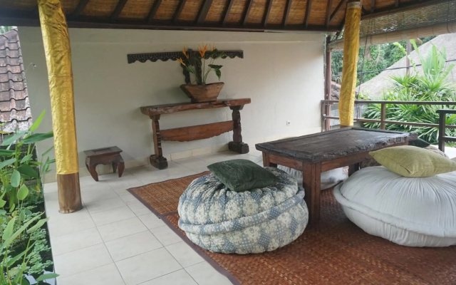 Puri Cantik Bungalow
