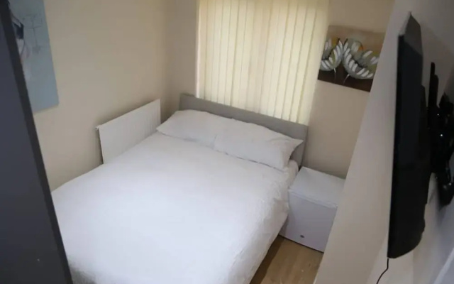 Room in House - Aa Guest Room2