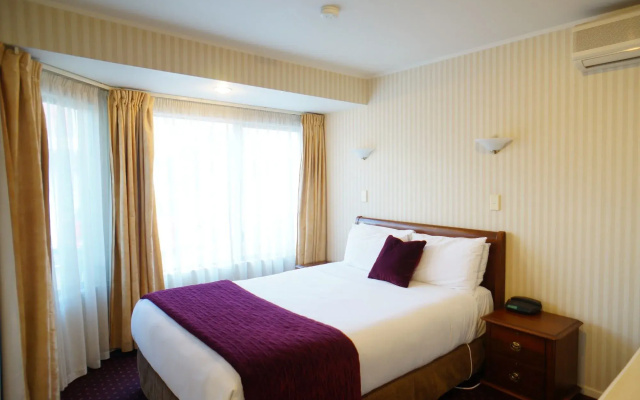 Cornwall Park Motor Inn