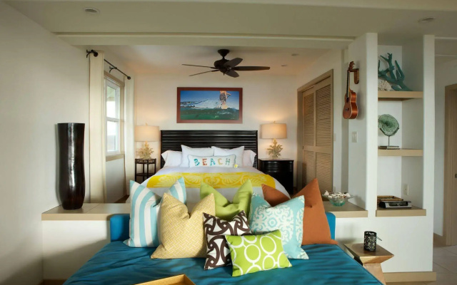 Lava Lava Beach Club