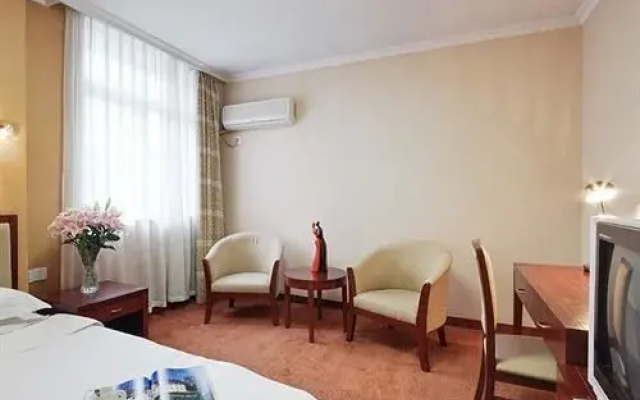 Starway Hotel