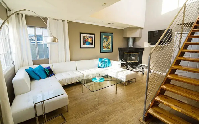 West Coast's Best Sunny Venice Dream Home!