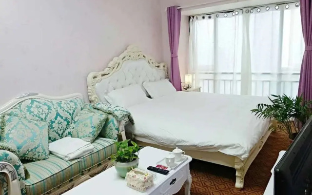 Wuhan Loving Home Apartment