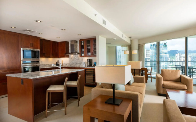 Ka Laʻi Waikiki Beach, LXR Hotels & Resorts