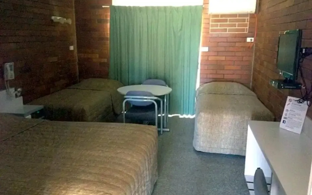 Tambo Mill Motel & Caravan Park