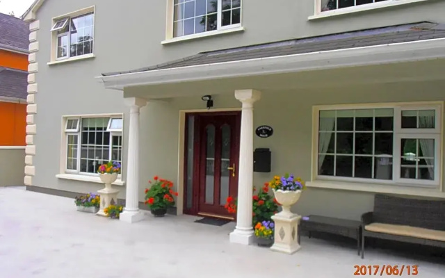 Larkfield House BB
