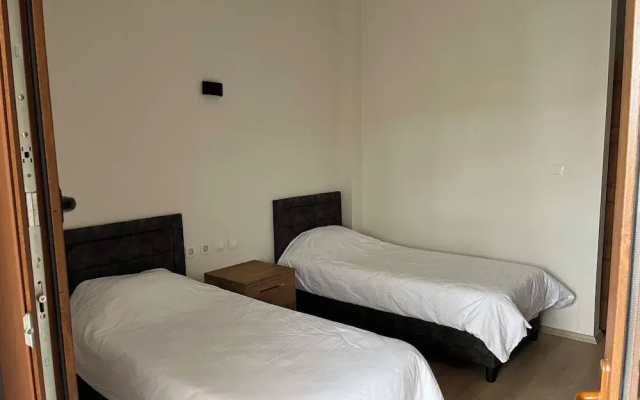 Banaz Eren Otel