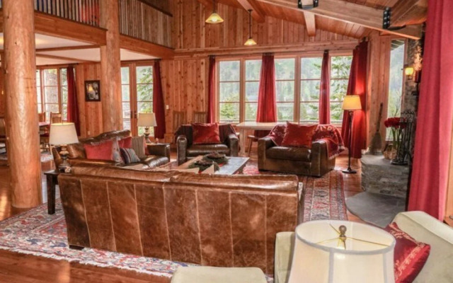 Palisades at Kirkwood Ski in out Luxury Home by RedAwning