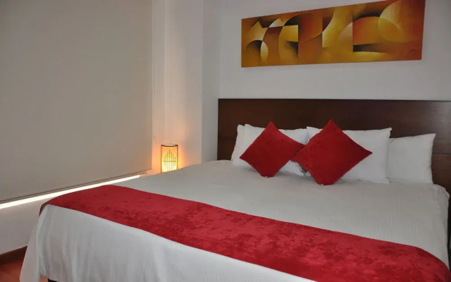 ApartaSuites Plaza Modelia