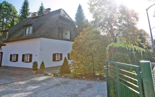 Отель Salzburg Cottage Зальцбург вид на фасад