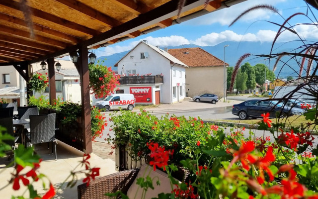 Apartments and Rooms Jerkovic