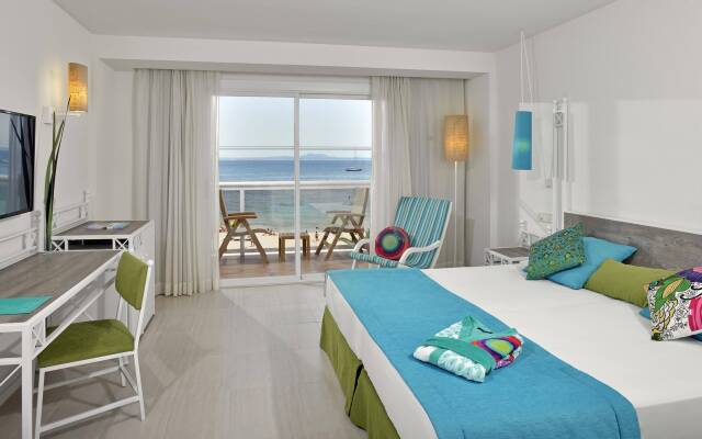 Отель Sol Beach House Mallorca - Adult Only Испания, Эстелленс - отзывы, цены и фото номеров - забронировать отель Sol Beach House Mallorca - Adult Only онлайн комната для гостей
