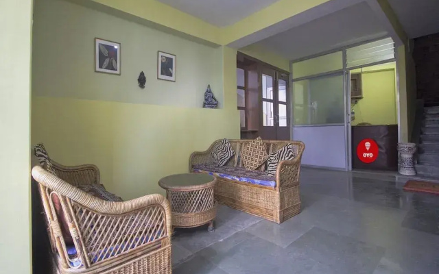 OYO 17067 Maitreya Guest House