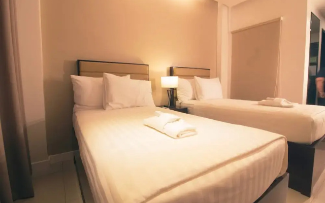 Aura Condotel