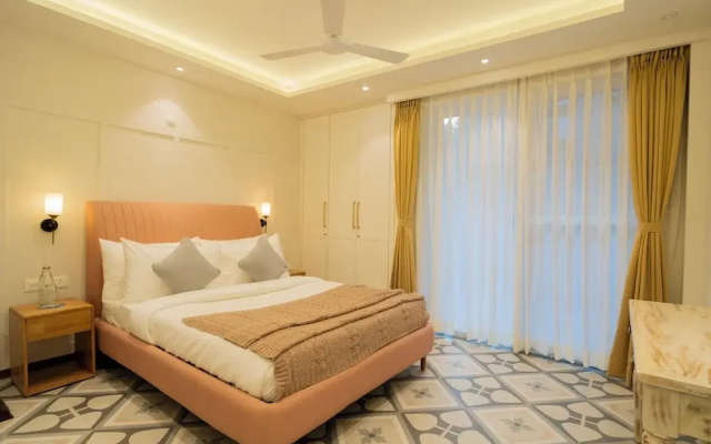 ELIVAAS Solace Teal 5 BHK Villa