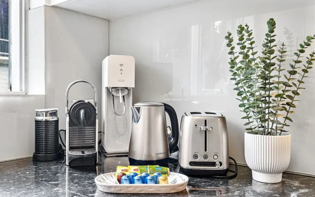 Serene 2-bed Apartment in St Kilda