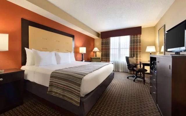 Holiday Inn Express Hotel & Suites Evansville