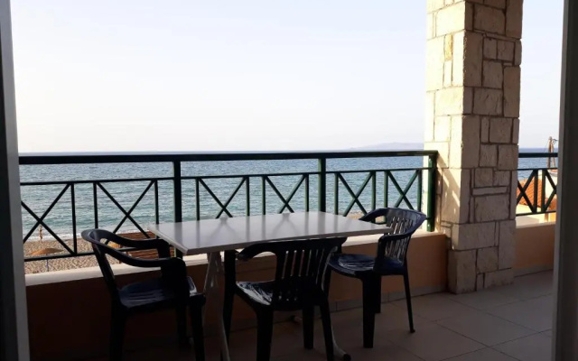 Minoica Beach Apartments
