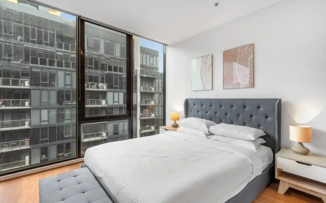 Luxe 2-bed Apartment With River Views Near Casino