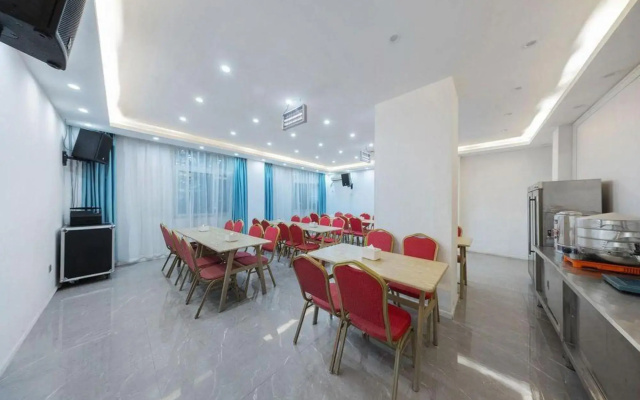 Mengyoung Hotel (Kunming Vientiane City Dongjiao Road Subway Station)