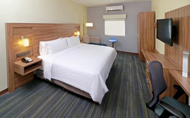 Holiday Inn Express Piedras Negras by IHG