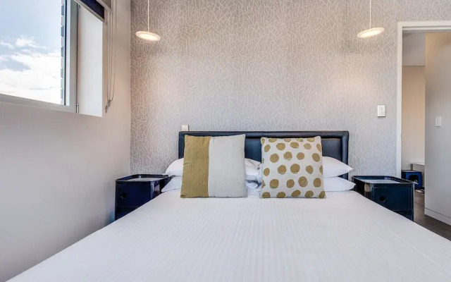 Professional Living Minutes From the City