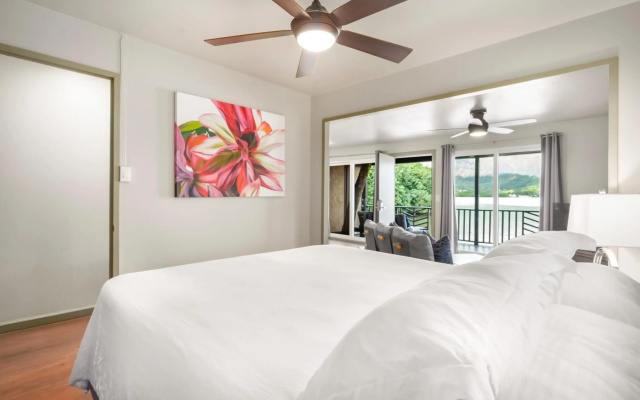 Paradise Bay Resort