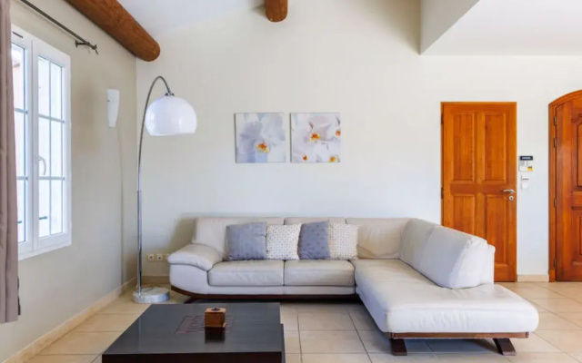 Holiday Home La Garrigue - PUJ100