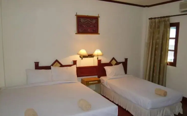 Villa Muang Swa & Night Club