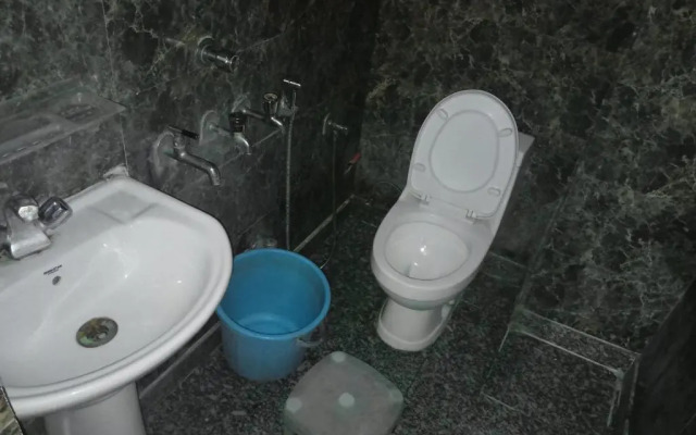 Yash Guest House