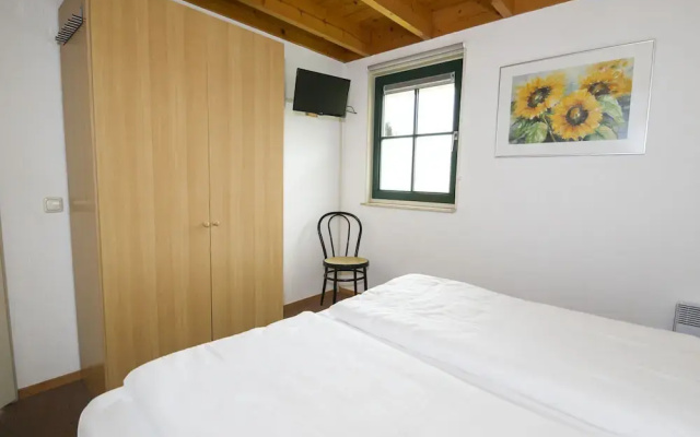 Cozy Holiday Home with Dishwasher near Meppel