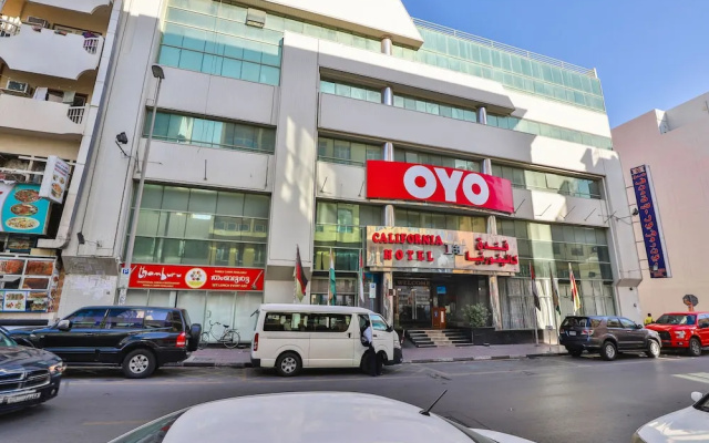 OYO 297 California Hotel