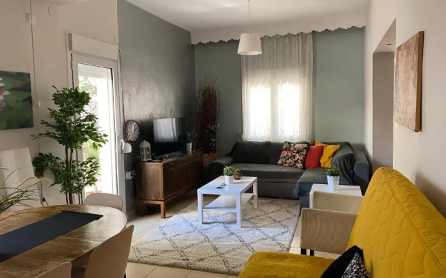 Oasis Luxury detached House in Thessaloniki with Hydromassage
