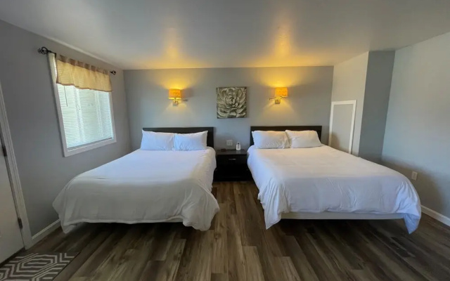 Misty Harbor Resort