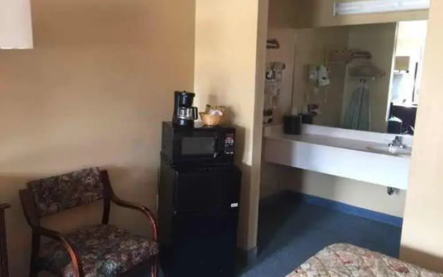 Motel 6 Bracey, VA – I-85