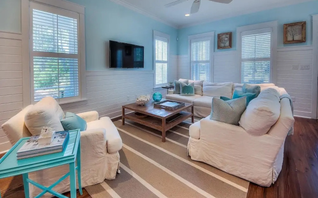 Aqua Breeze by Exclusive 30A